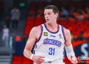 开云体育官网-关于墨西哥男篮强势澳大利亚男篮，詹姆斯送出助攻的信息