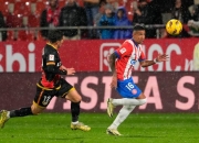 开云体育-莱万特主场2:0击败对手，疯狂庆祝保级形势