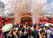 开云体育app-运动场上的激战如火如荼，观众热情高涨的简单介绍