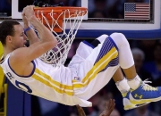 开云体育下载-库里，季后赛之夜的永恒定义者