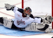 开云官方app入口-橙衣军团的北欧鏖战，久保建英一剑封喉，荷兰险胜瑞典背后的战术革命