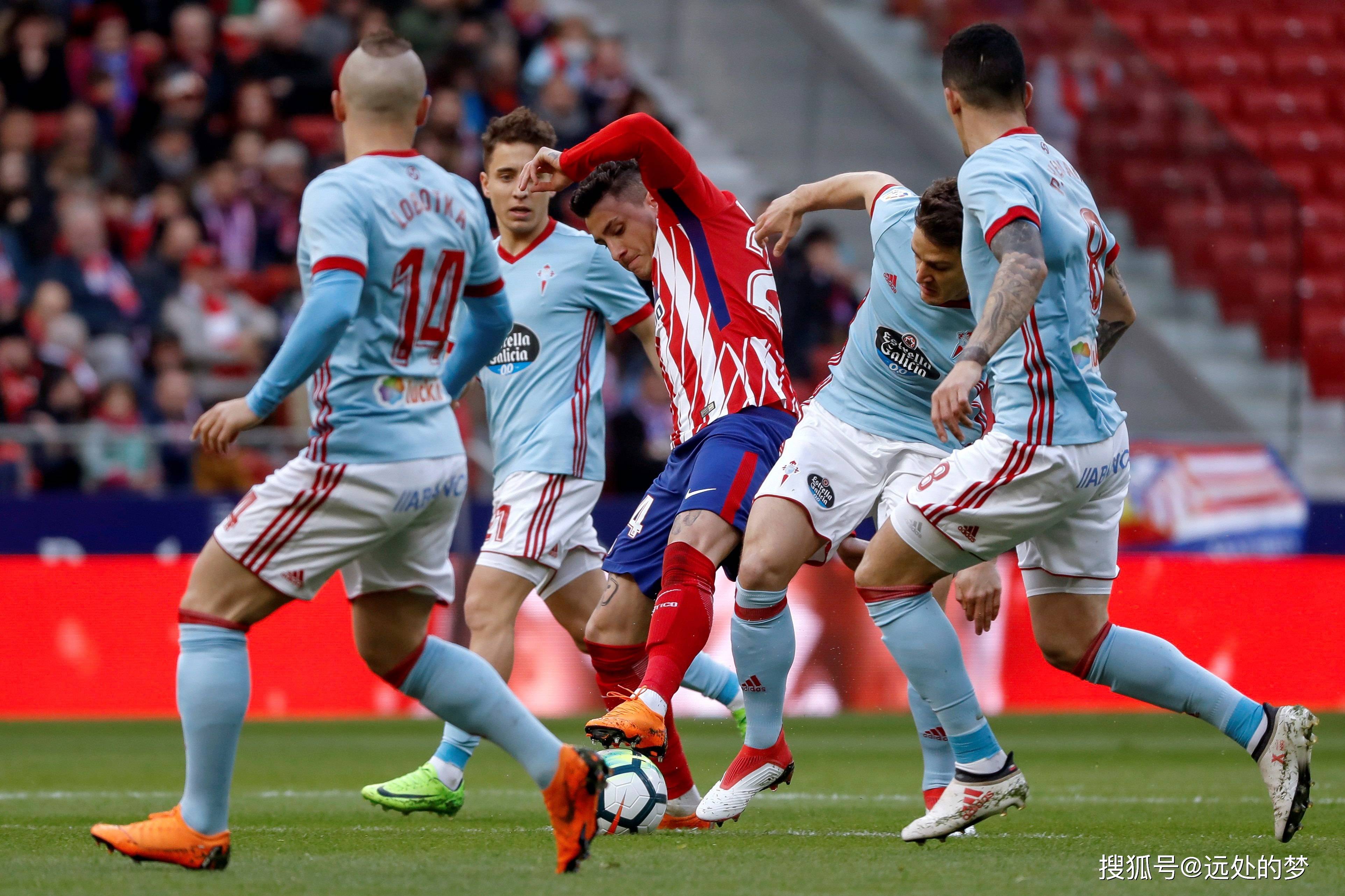 包含法国大胜芬兰,领跑小组追逐赛的词条 包含法国大胜芬兰,领跑小组追逐赛的词条