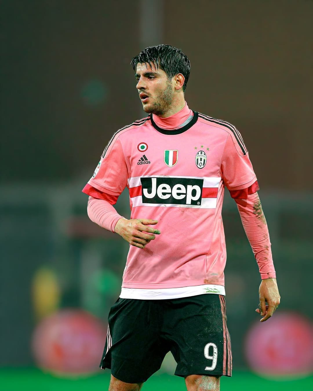 关于意大利足球联赛中一支实力超强球队抢眼的信息 关于意大利足球联赛中一支实力超强球队抢眼的信息