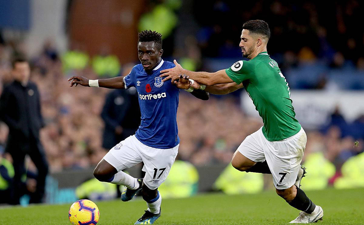 包含狼队客场惜败埃弗顿,遭遇失利的词条 包含狼队客场惜败埃弗顿,遭遇失利的词条