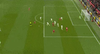 塞维利亚碾压里昂，楚阿梅尼统治全场的简单介绍