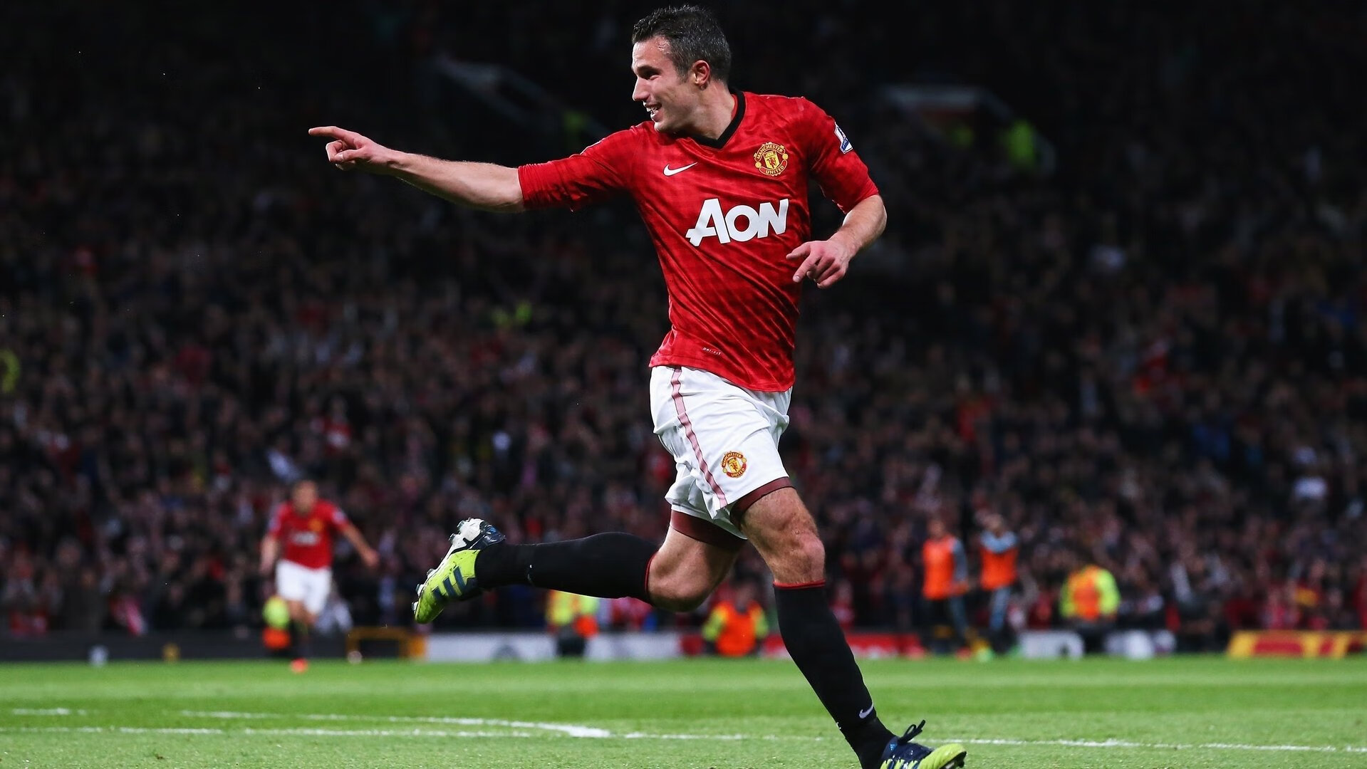 绿茵场上的沙漠风暴，阿尔及利亚铁血踏平多特蒙德，本泽马转型防守锁死对手