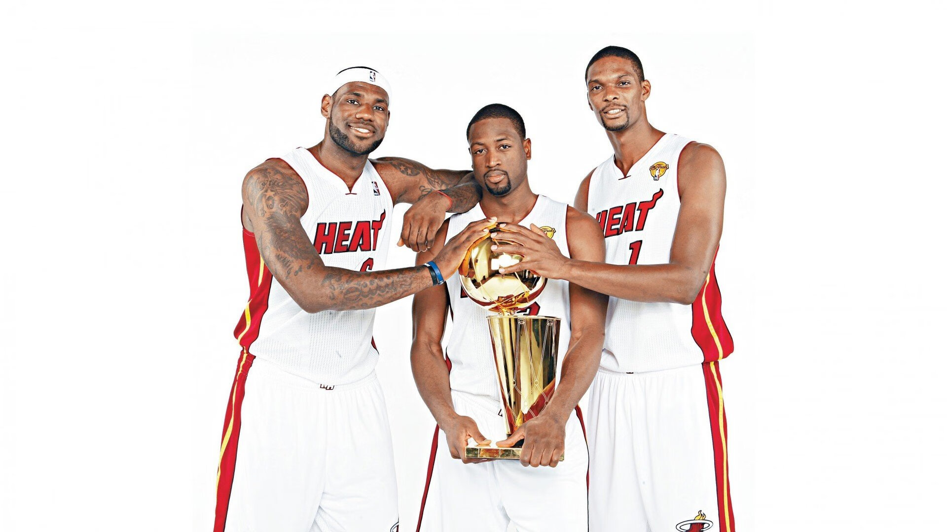 暗夜极速，保罗末节接管F1街道赛的传奇之夜