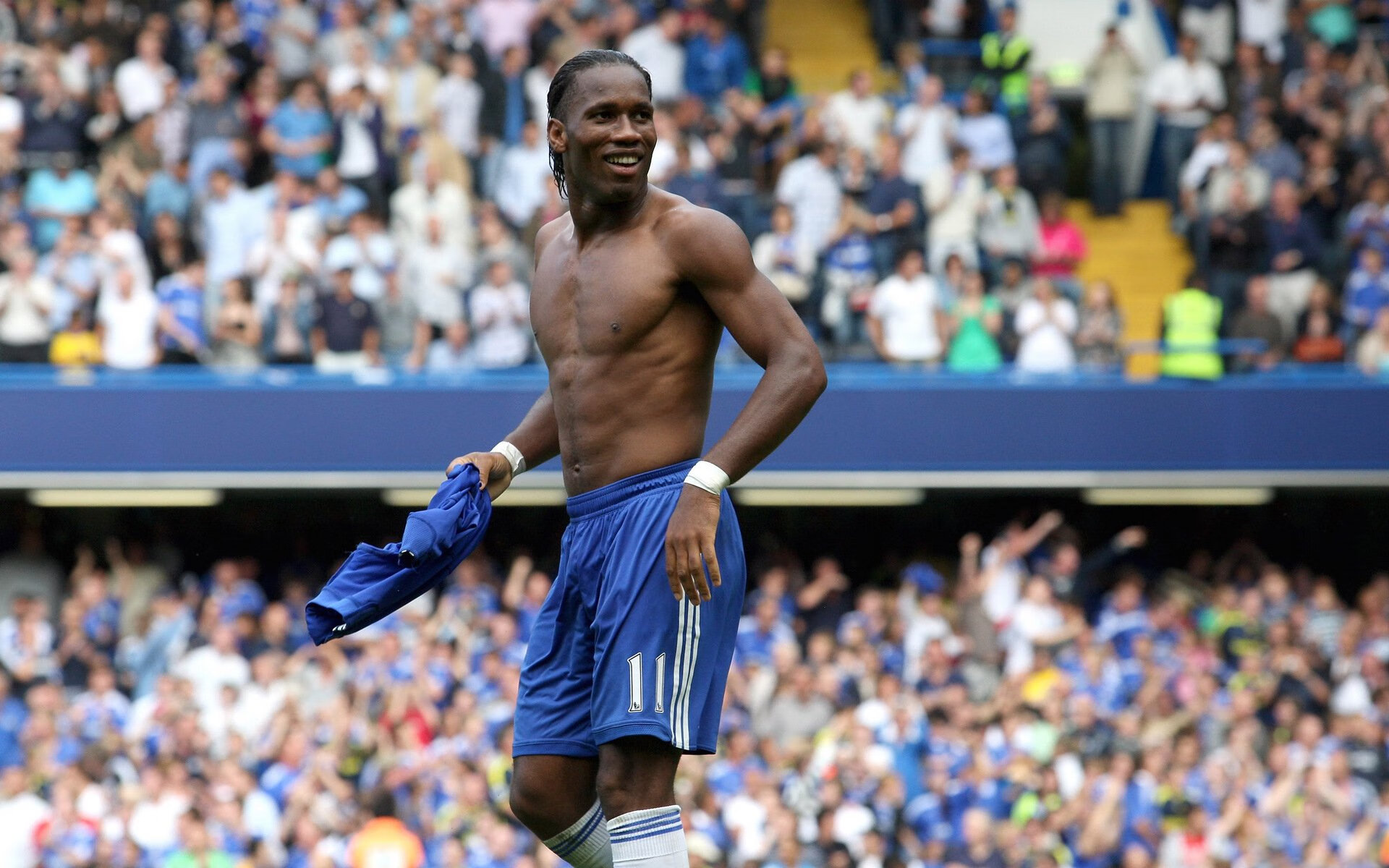 厄德高导演逆转好戏,波兰强势晋级令哥伦比亚梦碎