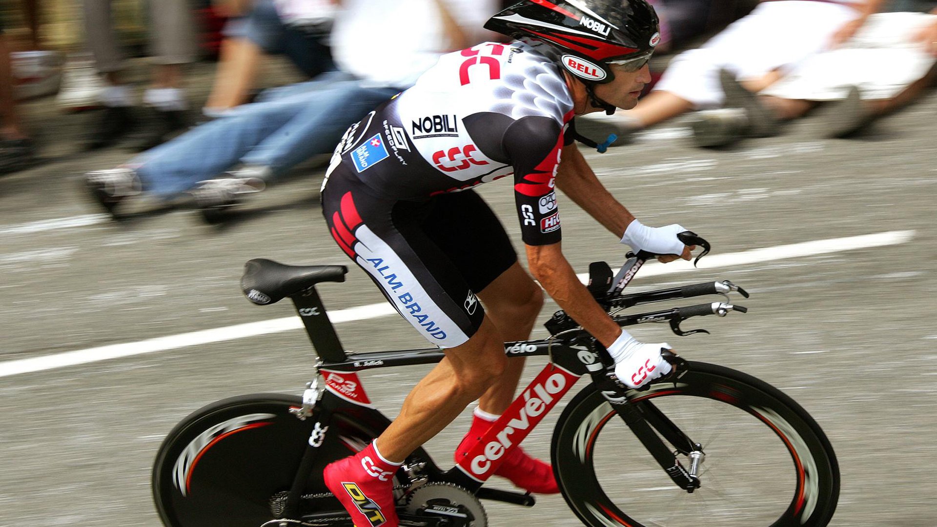 法拉利险胜威廉姆斯，阿隆索惊艳四座，一场载入史册的经典对决